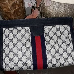 Vintage Gucci Parfums clutch..Secondhand Item